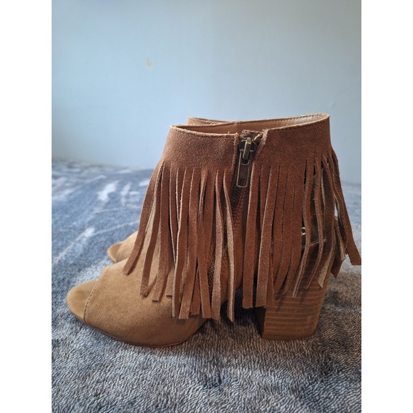 Carlos Santana Brown Suede Fringe Peep-Toe Ankle Boots - Picture 5 of 15